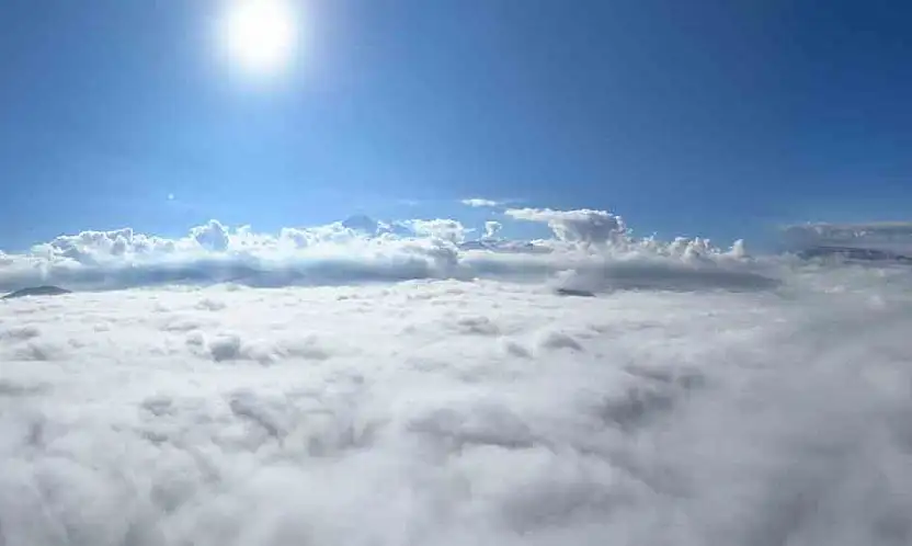 Kayseri'de sis bulutlarının üzerinden görüntüler hayran bıraktı