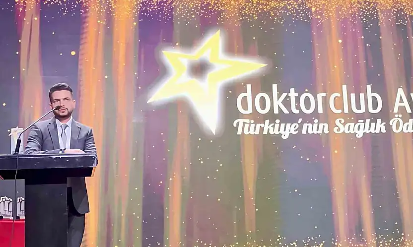 Kayseri Devlet Hastanesi'ne 'Yılın Yenilikçi Sağlık Profesyonelleri' ödülü