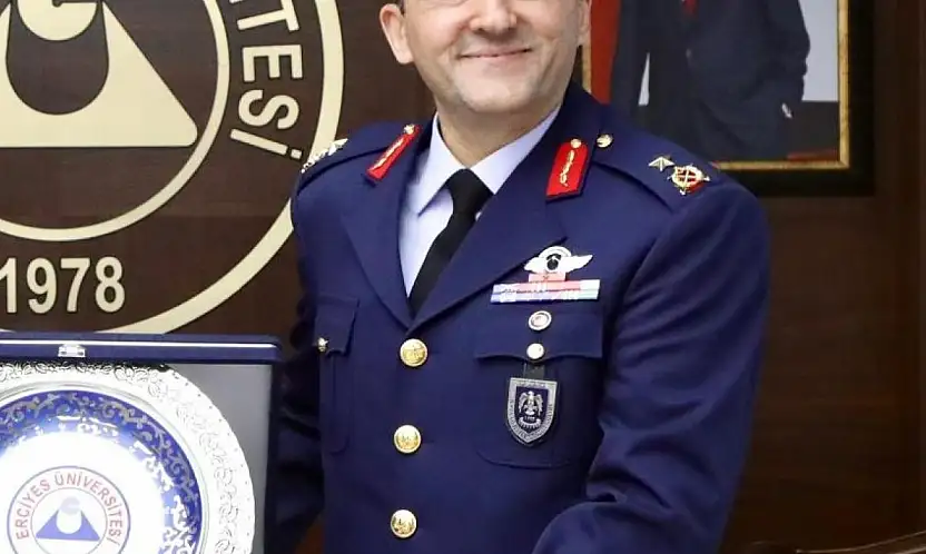 Kayseri Garnizon Komutanı emekliye sevk edildi