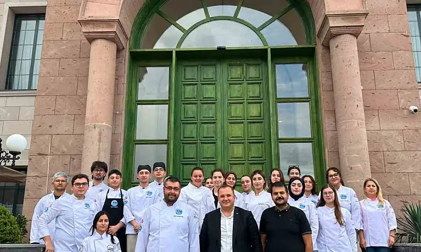 Kayseri Mutfak Akademisi'nde üniversite öğrencilerine uygulamalı gastronomi eğitimi