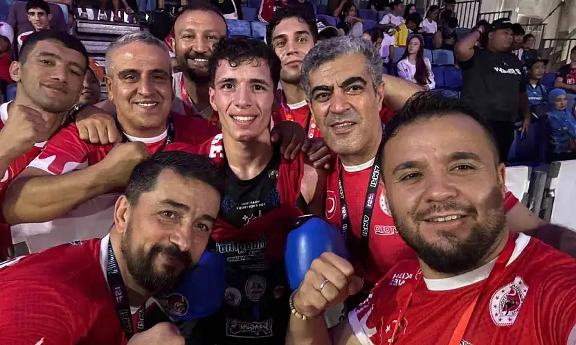 Kayserili Muaythai sporcularından dünya arenasında büyük zafer