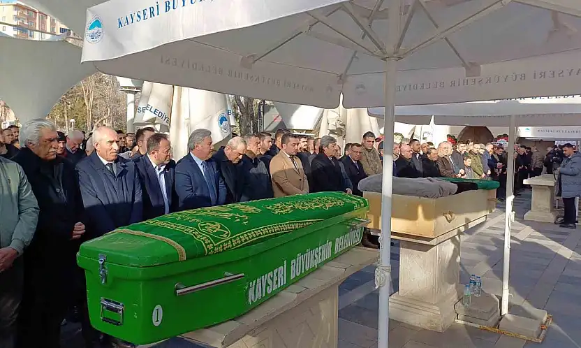 KAYSO Başkanı Mehmet Büyüksimitci'nin annesi son yolculuğuna uğurlandı