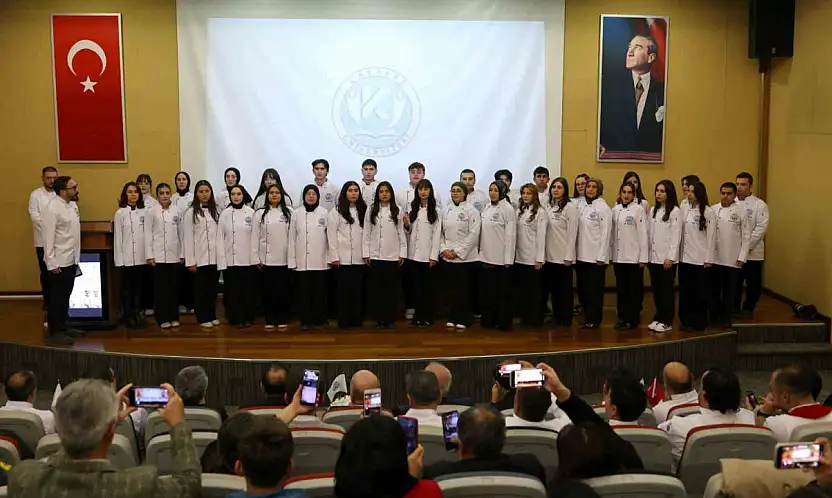 KAYÜ'de geleceğin mutfak şefleri ve aşçilari önlüklerini giydi
