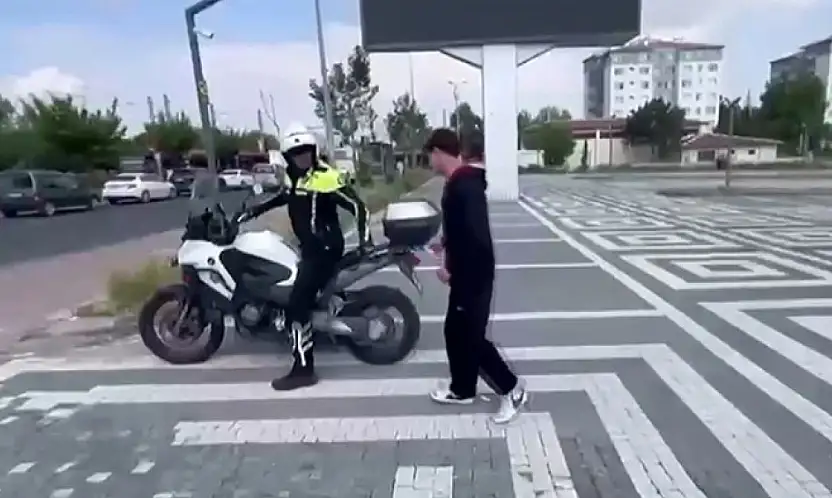 LGS sınavına geç kalan öğrencilerin imdadına polis ekipleri yetişti