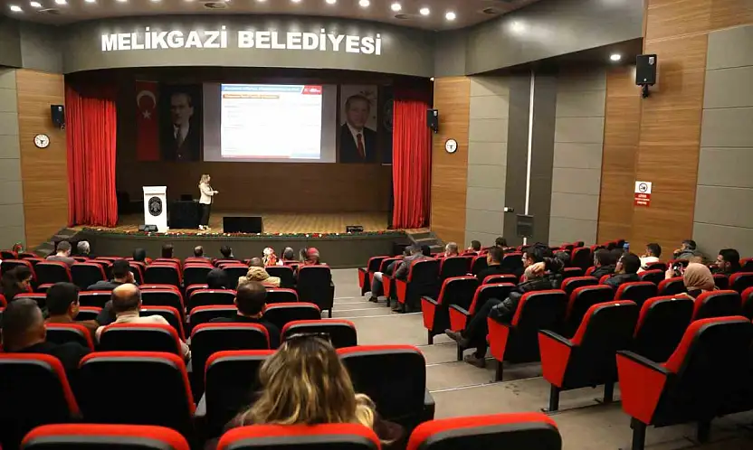 Melikgazi Belediyesi'nde kamu ihale mevzuatı eğitimi veridi