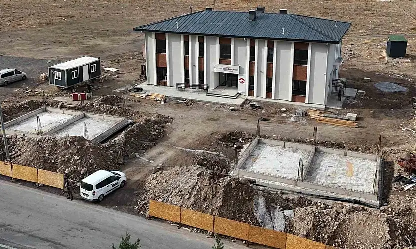 Melikgazi'de Asım-Türkan Balcı Aile Sağlık Merkezi'nde sona geldi