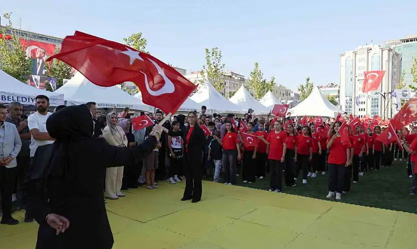 Melikgazi'de çocuklar doya doya eğlendi