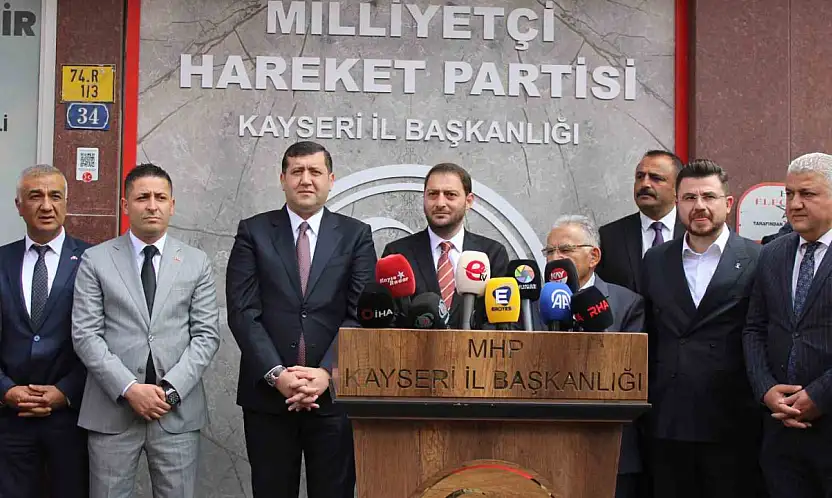 MHP'de bayramlaşma