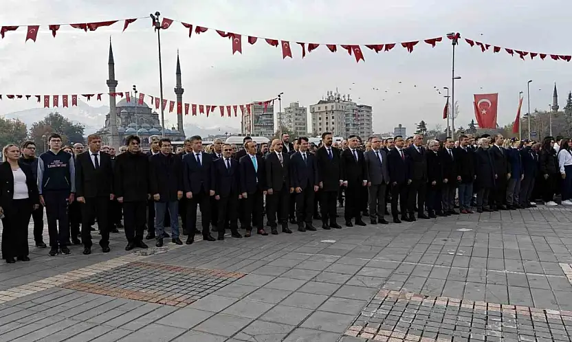 Milli Eğitim Müdürü Esen: 'Erdemli bir topluma doğru giden yolda öğretmenin adanmışlığı, ideali çok önemli'