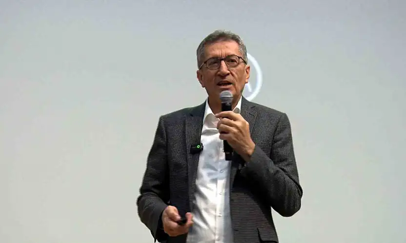 Önceki dönem Milli Eğitim Bakanı Selçuk: 'Dünya, eğitim bilimleri ve diğer bilimler açısından çok farklı bir dönemden geçiyor'