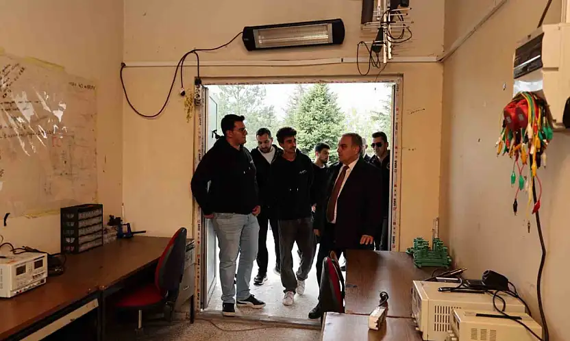 Rektör Prof. Dr. Altun öğrenci ziyaretlerini sürdürüyor