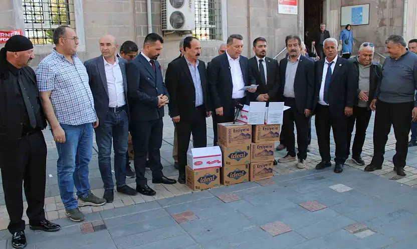 Şarkışlalılar Derneği, okul saldırısında hayatını kaybedenler için mevlit okuttu