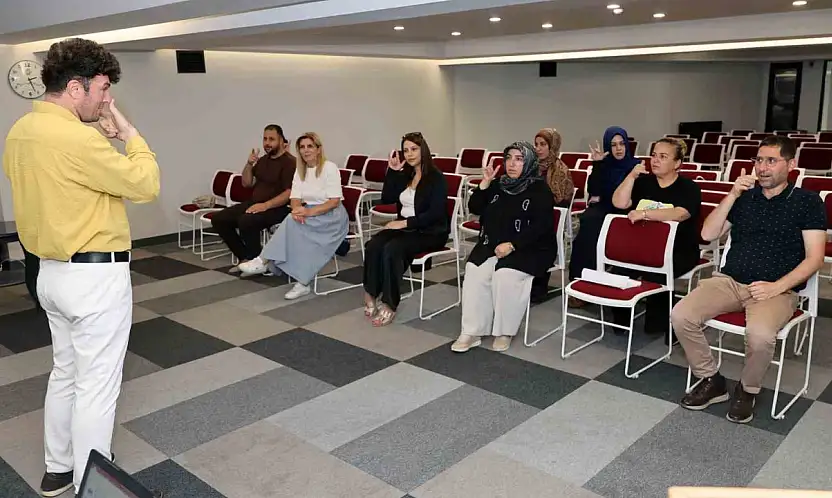 Talas Belediyesi personeline işaret dili eğitimi