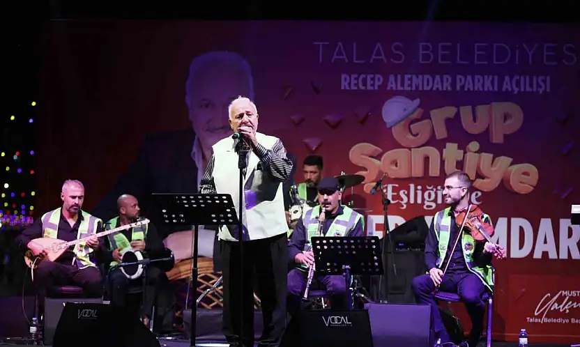 Talas'ta vefa parka, türküler meydana taştı