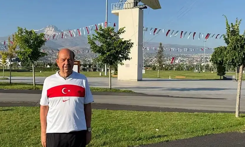 Tatar, Kıbrıs Barış Harekatı'ndan dönen uçakların indiği yerden paylaşım yaptı
