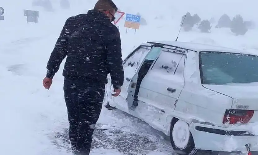 Tomarza - Arslantaş ile Tufanbeyli - Ayvat yolu ulaşıma kapandı