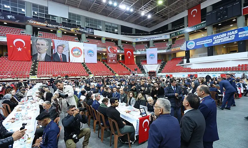 Uçak kazasında şehir olan askerler anıldı