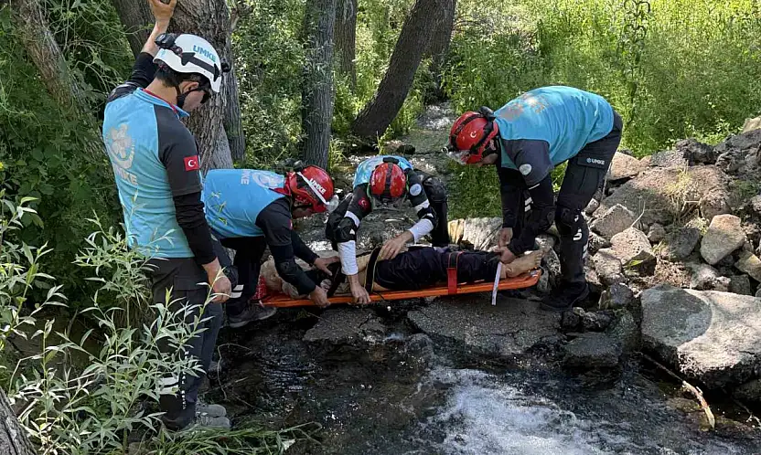 UMKE personeli Koramaz Vadisi'nde zorlu eğitim kampını başarıyla tamamladı