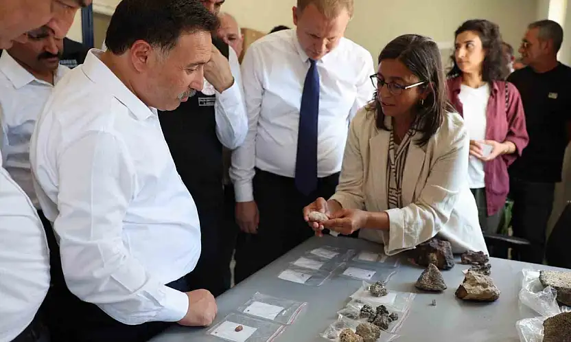 Vali Çiçek, Eğriköy Höyük Kazı Alanı'nı ziyaret etti