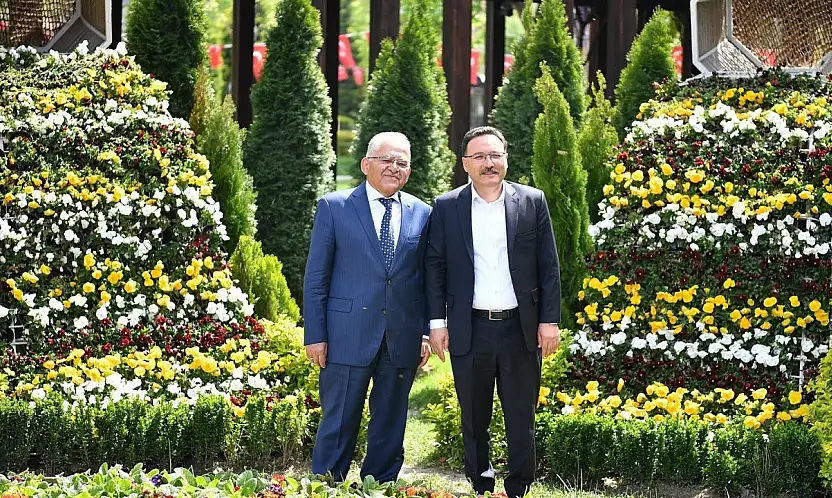 Valiler kararnamesi sonrası anlamlı paylaşım