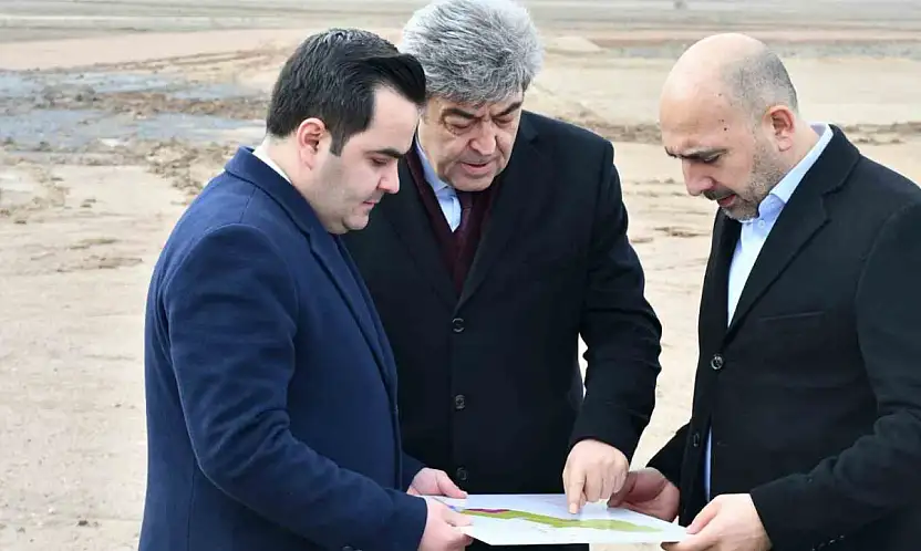 Vekil Ataş ve Başkan Bağlamış, Jeotermal Sera OTB'deki çalışmaları inceledi